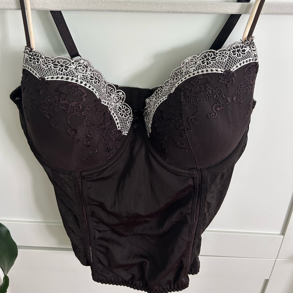 GERMAN THRIFTED LACEY CORSET TOP!!